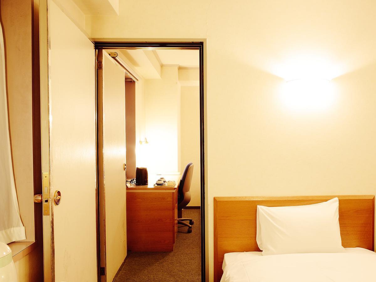 Mitaka City Hotel Chofu Bagian luar foto